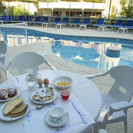 Lägenhetshotell Torretta 3*